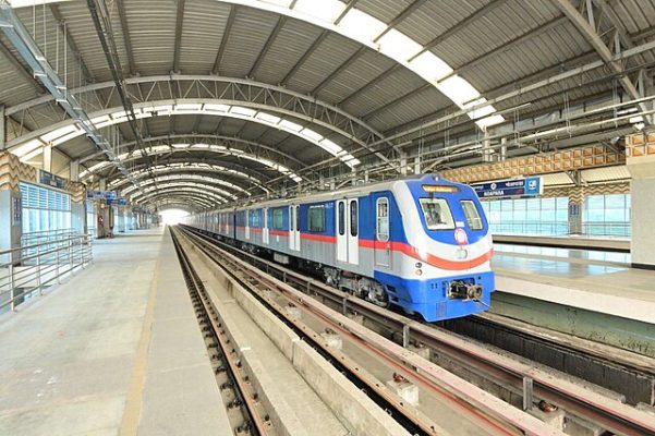 The metro of Blue line of Kolkata 1